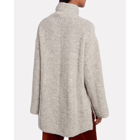 HOLZWEILER Barlind Oversized Turtleneck Sweater - Picture 4 of 16